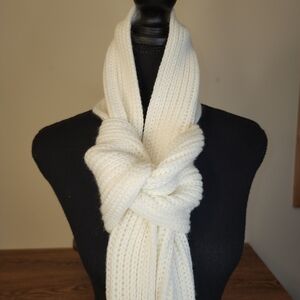 MIXIT White Acrylic Scarf with Fringe. Measures Approximately 90in incl fringe.